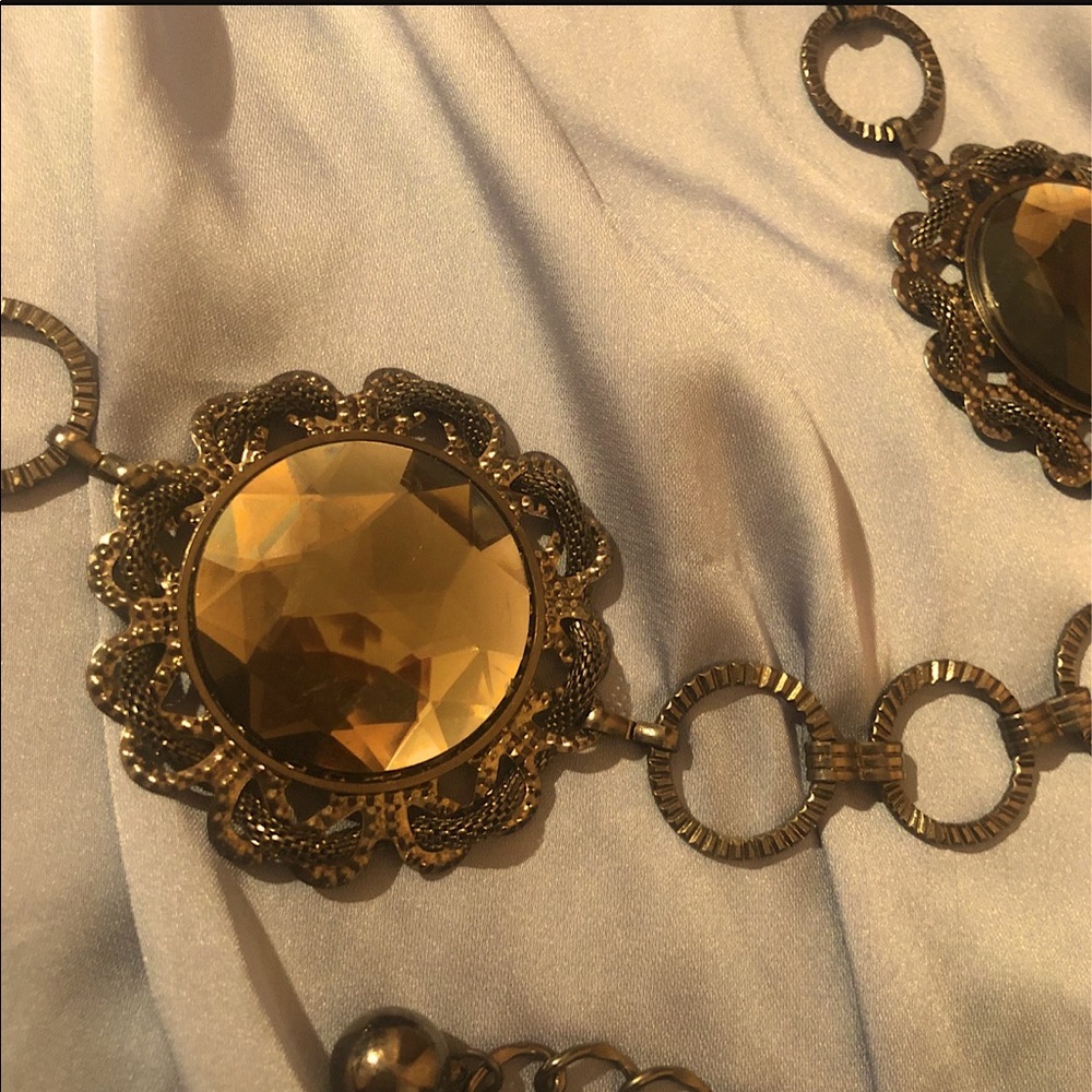 Grey crystal and off grey chain Belt